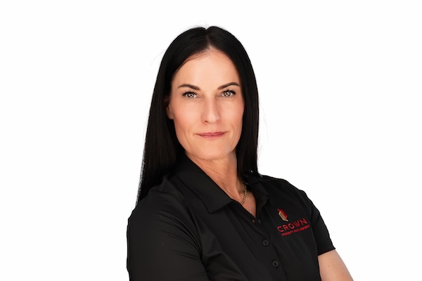 Picture of Nikki Huston